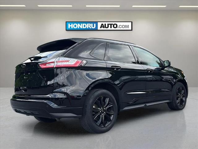 2022 Ford Edge SE
