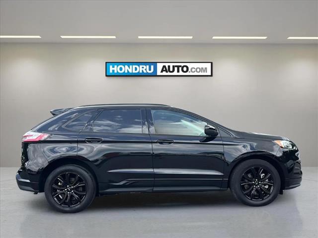 2022 Ford Edge SE