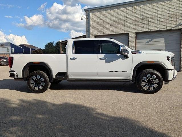 2024 GMC Sierra 2500HD 4WD Crew Cab Standard Bed Denali
