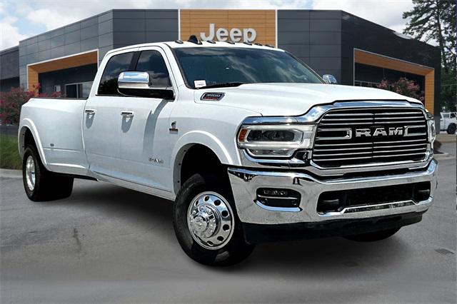 2022 RAM 3500 Laramie Crew Cab 4x4 8 Box