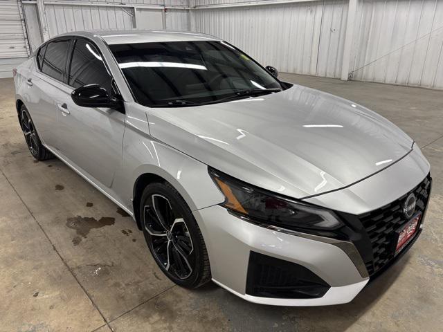 2024 Nissan Altima SR FWD