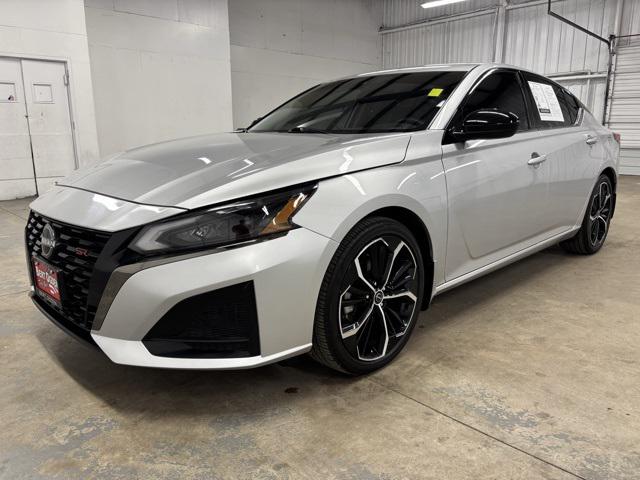 2024 Nissan Altima SR FWD