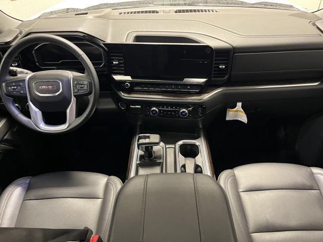 2024 GMC Sierra 1500 4WD Crew Cab Short Box Elevation with 3SB