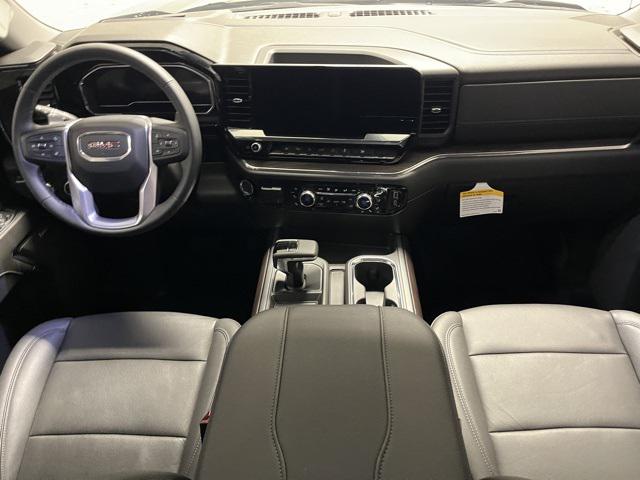 2024 GMC Sierra 1500 2WD Crew Cab Short Box SLT
