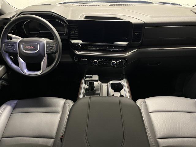 2024 GMC Sierra 1500 2WD Crew Cab Short Box SLT