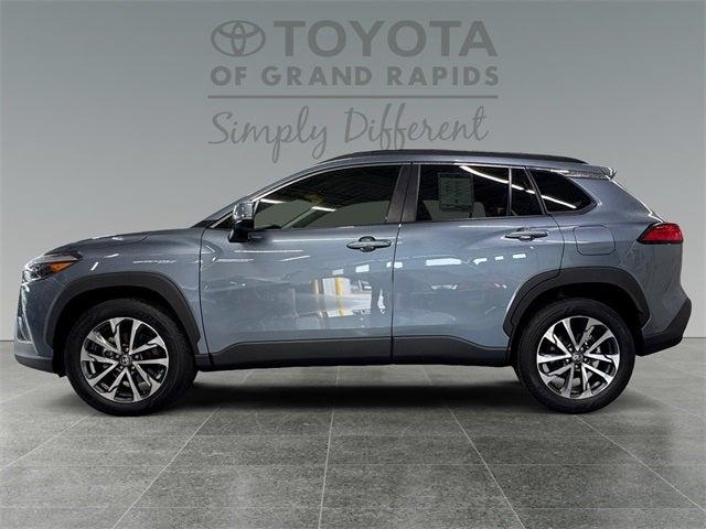 2023 Toyota Corolla Cross XLE