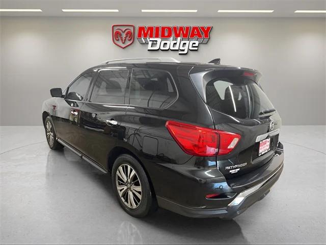 2019 Nissan Pathfinder SL