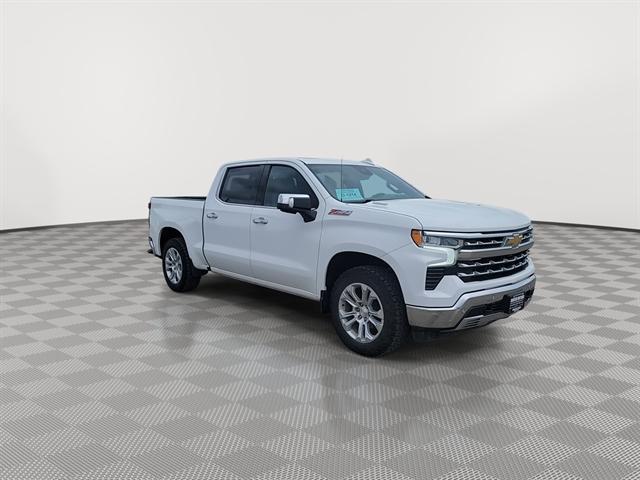 2022 Chevrolet Silverado 1500 4WD Crew Cab Short Bed LTZ