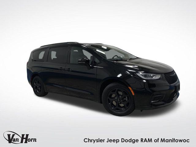 2022 Chrysler Pacifica Hybrid Touring L