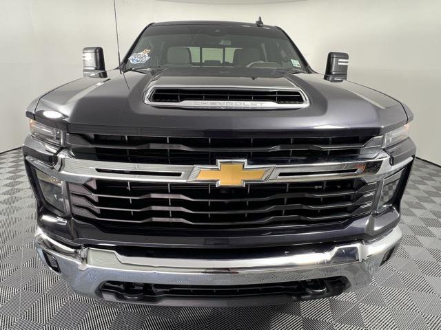 2024 Chevrolet Silverado 2500HD 4WD Crew Cab Standard Bed LT