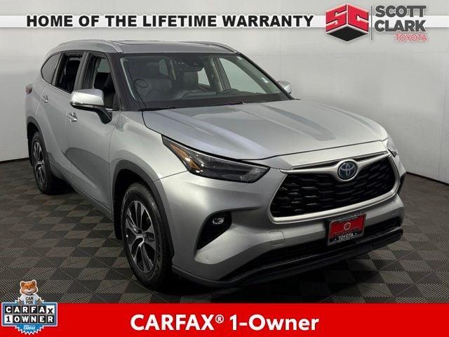 2022 Toyota Highlander Hybrid XLE