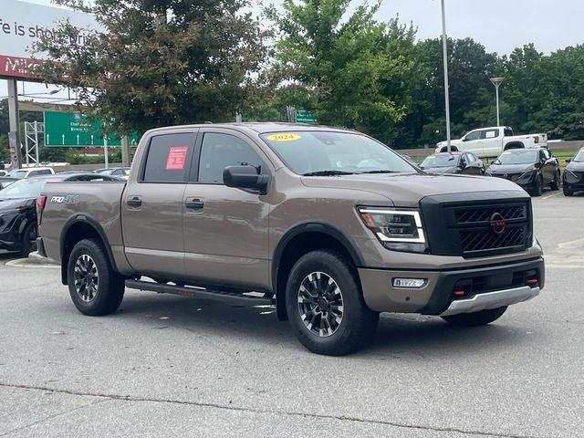 2024 Nissan TITAN Crew Cab PRO-4X 4x4