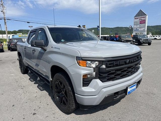 2024 Chevrolet Silverado 1500 4WD Crew Cab Short Bed Custom