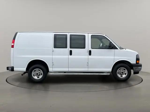 2023 GMC Savana Cargo RWD 2500 Regular Wheelbase Work Van