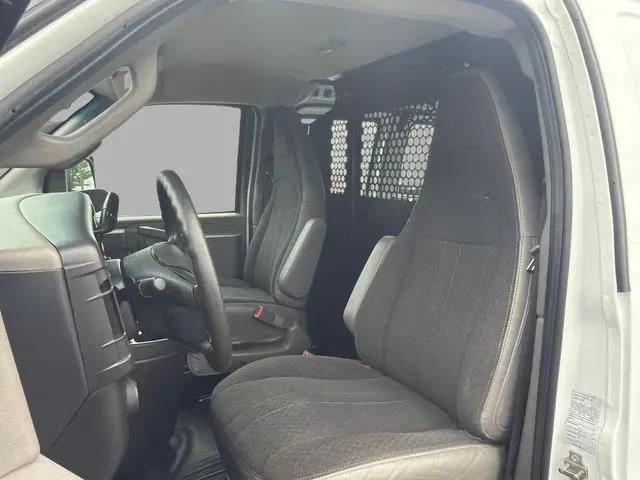2023 GMC Savana Cargo RWD 2500 Regular Wheelbase Work Van