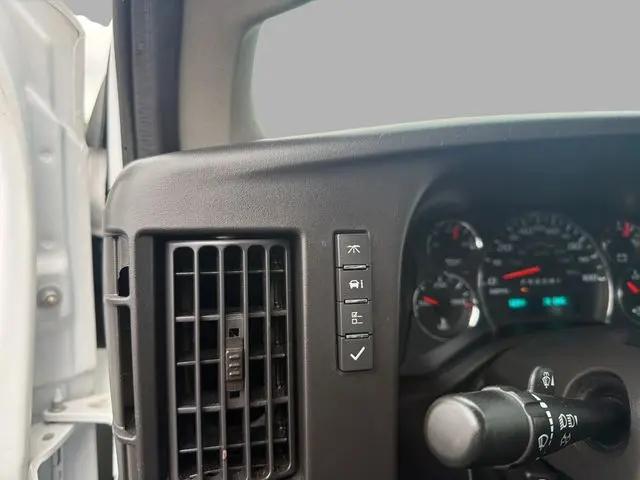 2023 GMC Savana Cargo RWD 2500 Regular Wheelbase Work Van