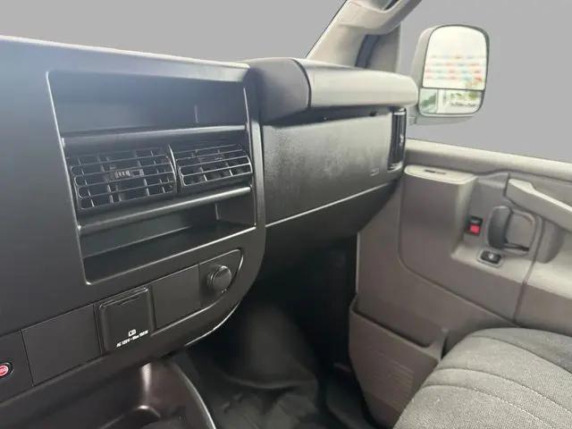 2023 GMC Savana Cargo RWD 2500 Regular Wheelbase Work Van