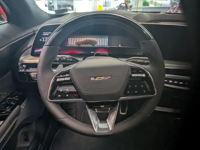 2026 Cadillac iQ V-Series w/1SM