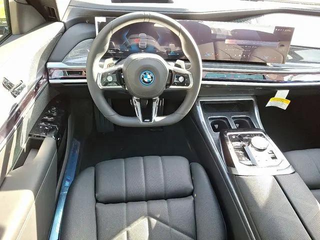 2026 BMW 7 Series 750e xDrive