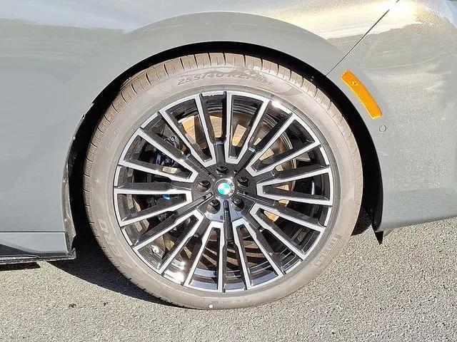 2026 BMW 7 Series 750e xDrive