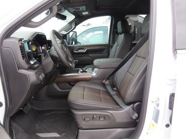 2025 Chevrolet Silverado 3500HD 4WD Crew Cab Long Bed High Country