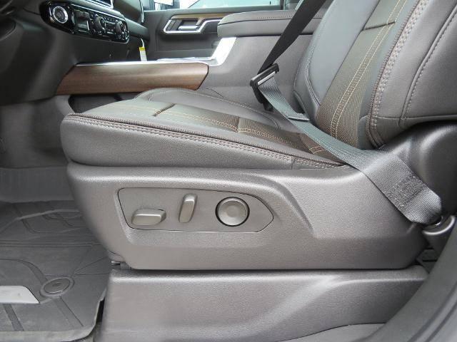 2025 Chevrolet Silverado 3500HD 4WD Crew Cab Long Bed High Country