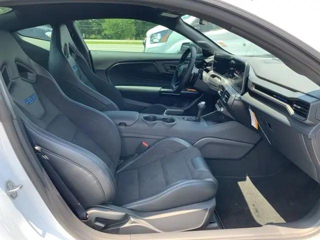2025 Ford Mustang Dark Horse Fastback