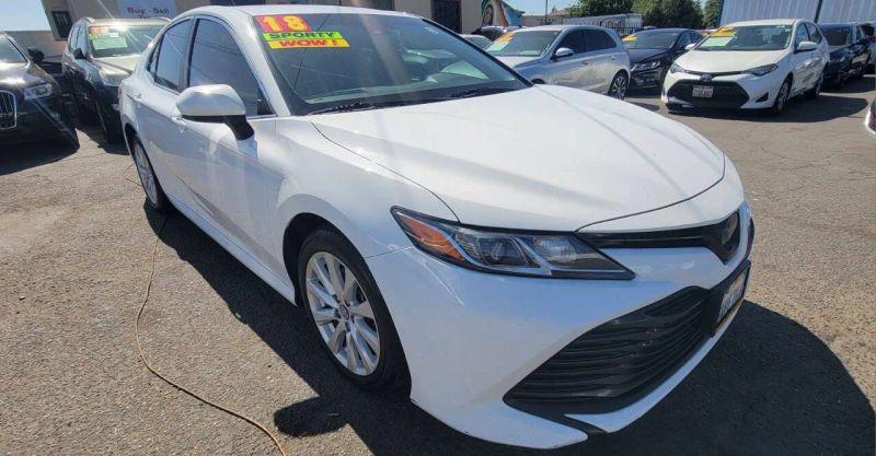 2018 Toyota Camry LE for sale in Oakdale, CA