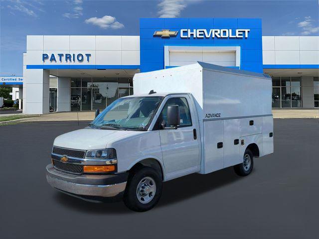 2025 Chevrolet Express Cutaway Work Van