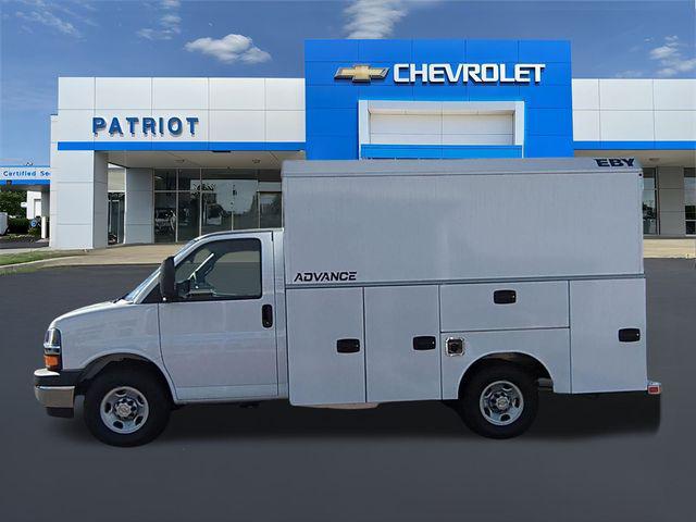 2025 Chevrolet Express Cutaway Work Van