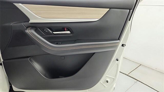 2025 Mazda X-90 Preferred Package