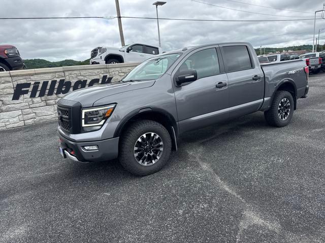 2021 Nissan TITAN Crew Cab PRO-4X 4x4