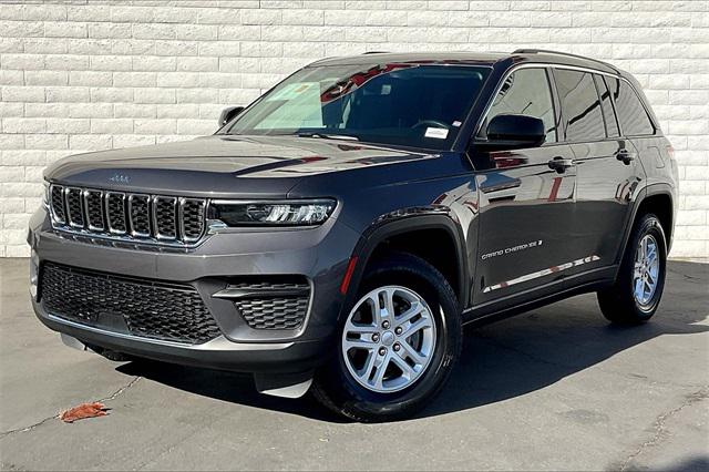 2023 Jeep Grand Cherokee Laredo 4x4
