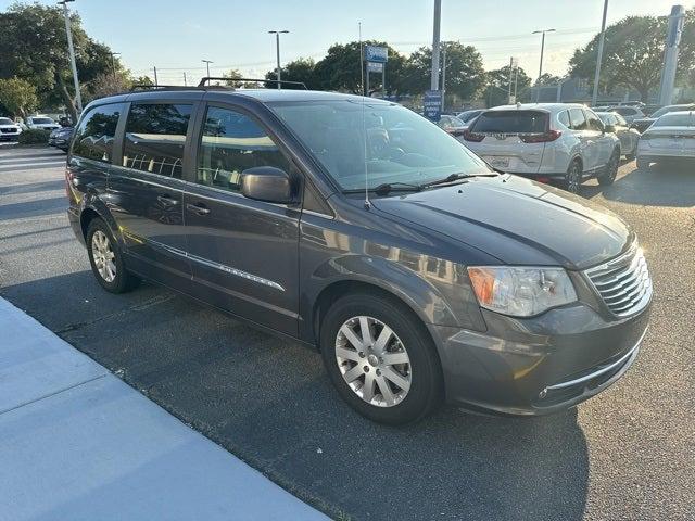 2016 Chrysler Town and Country Touring
