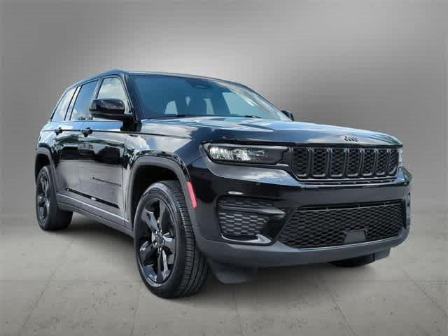 2023 Jeep Grand Cherokee Altitude 4x4