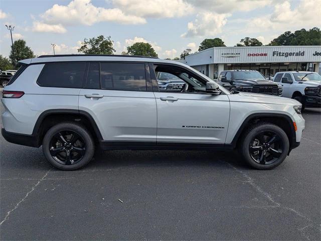 2023 Jeep Grand Cherokee L Altitude 4x4