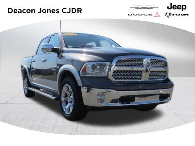 2017 RAM 1500 Laramie Crew Cab 4x4 57 Box