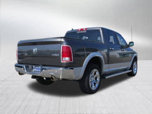 2017 RAM 1500 Laramie Crew Cab 4x4 57 Box