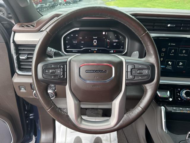 2022 GMC Sierra 1500 4WD Crew Cab Short Box Denali