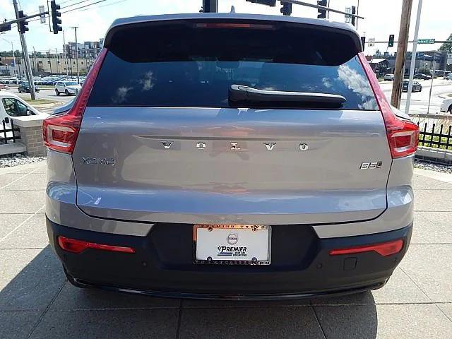 2026 Volvo XC40 B5 Plus