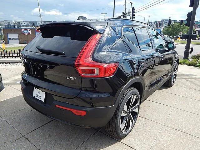 2026 Volvo XC40 B5 Plus