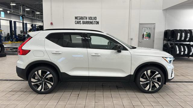 2026 Volvo XC40 B5 Ultra
