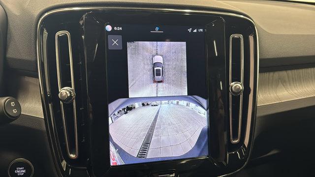 2026 Volvo XC40 B5 Ultra
