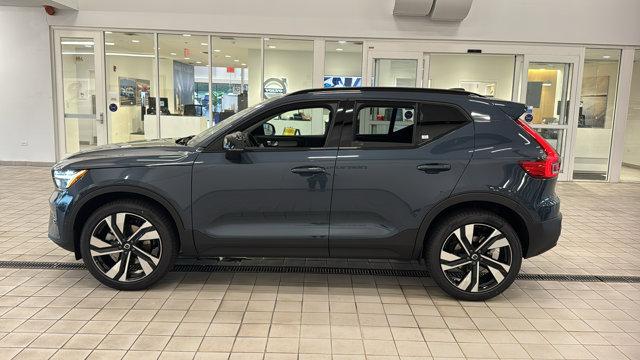 2026 Volvo XC40 B5 Ultra