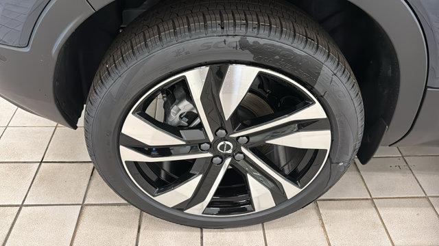 2026 Volvo XC40 B5 Ultra