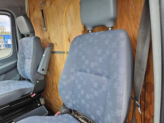 2005 Freightliner Sprinter base