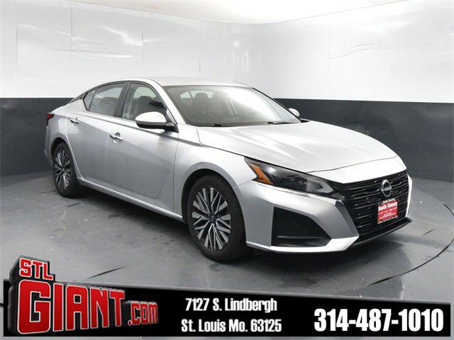 2023 Nissan Altima SV FWD
