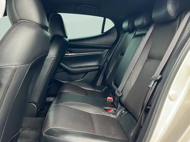 2022 Mazda Mazda3 Premium