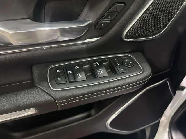 2023 Ram 1500 Laramie Crew Cab 4x4 5'7" Box