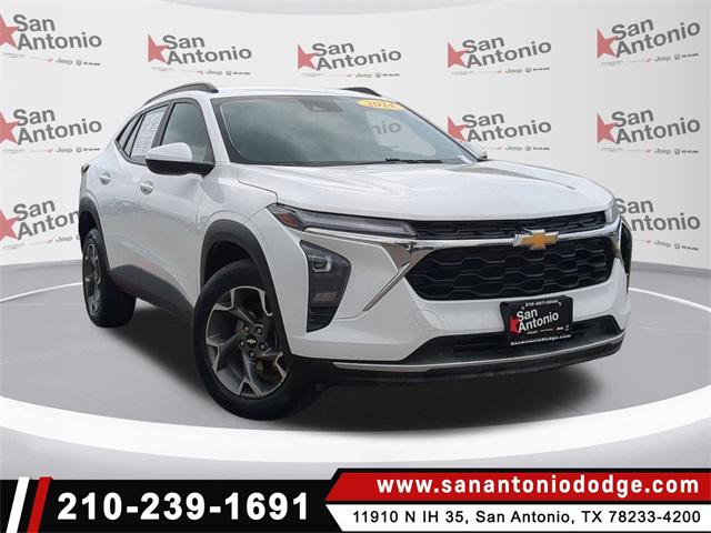 2024 Chevrolet Trax FWD LT